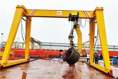 Single Beam Mobile Gantry Crane för Workshop Lifting